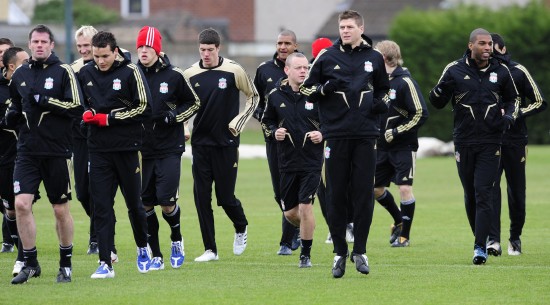 媒体人：邵佳一执教国足后，李昊成为接班颜骏凌的最热门人选（媒体人称：邵佳一执掌国足后，李昊被看好成为颜骏凌的头号接班人）