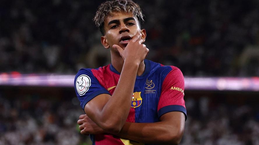 一齐登场！齐达内中国风亮相FC嘉年华，传奇卡重磅揭晓！