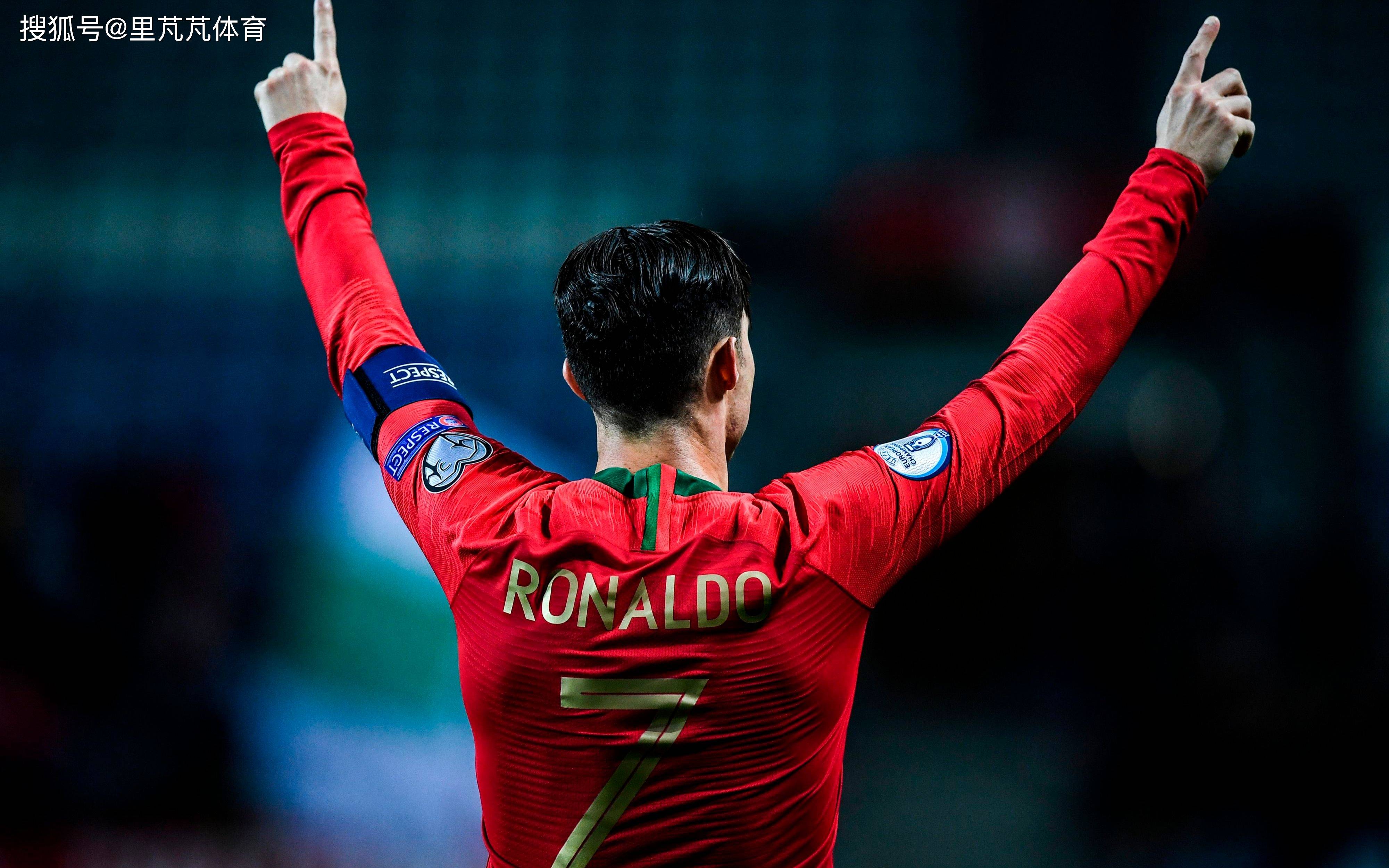 皮克：巴萨是所有冠军的有力竞争者，包括欧冠冠军（皮克：巴萨有实力争夺所有冠军，欧冠也不例外）