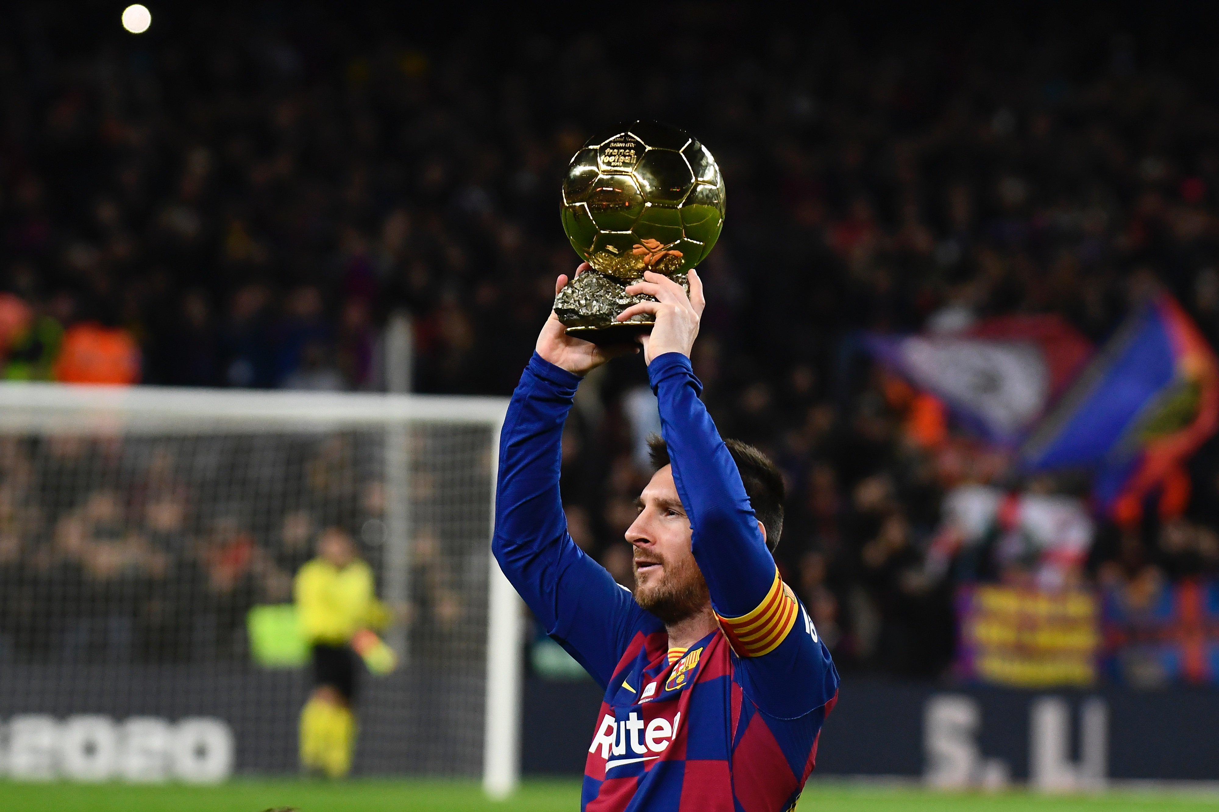 迪纳塔莱：科斯蒂奇希望与尤文续约，他在尤文感觉很好