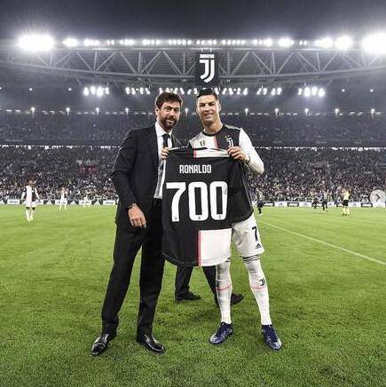 历史重演！詹姆斯生涯第二次助攻队友绝杀猛龙