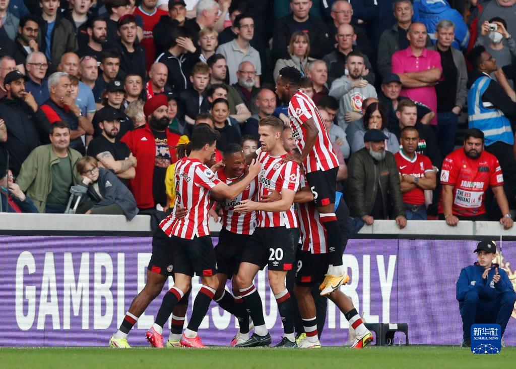 埃迪·豪回应吉马良斯：我不认为球队一团糟，但问题确实存在（埃迪·豪回击吉马良斯：否认球队失控，承认仍有问题）