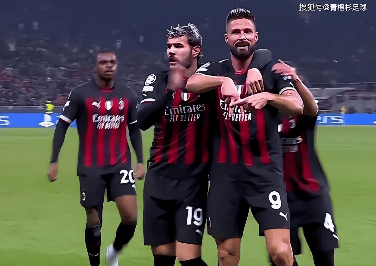 前教练：库普梅纳斯能很好地适应三中卫，斯帕莱蒂非常了解他