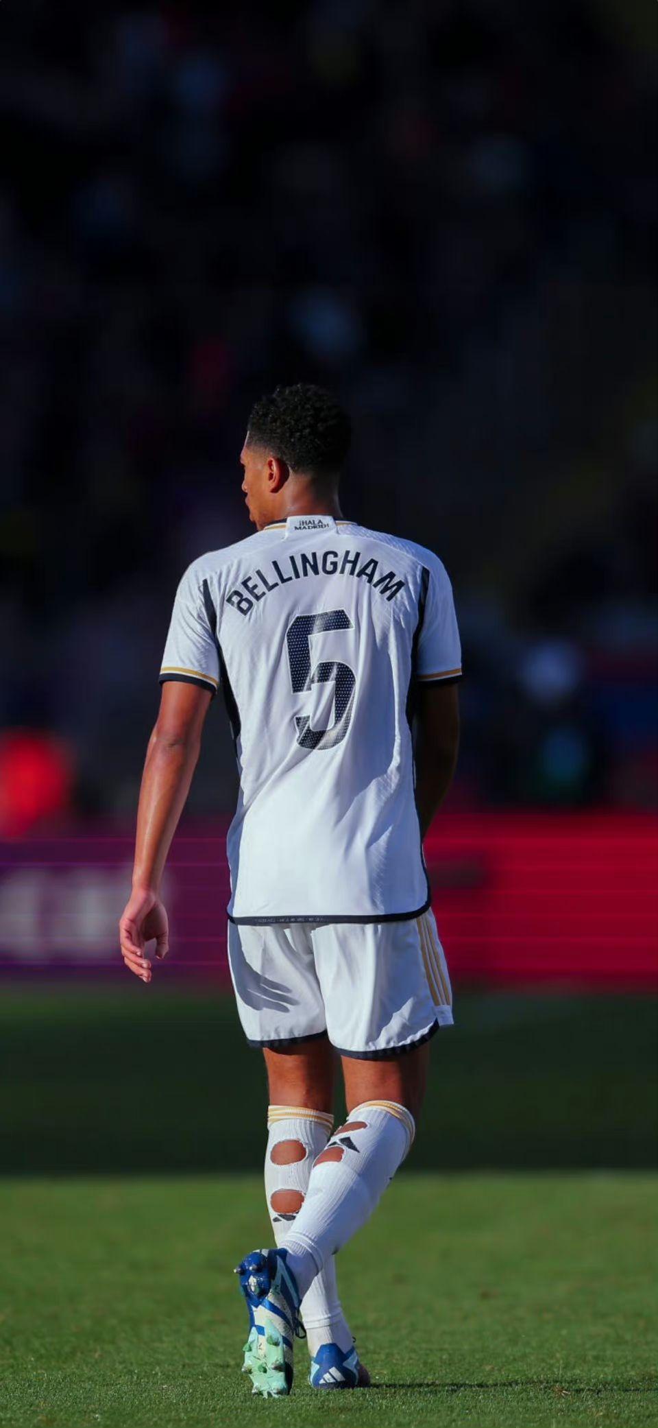 凯恩回应与巴萨传闻：我没和任何人接触，现在在拜仁很开心