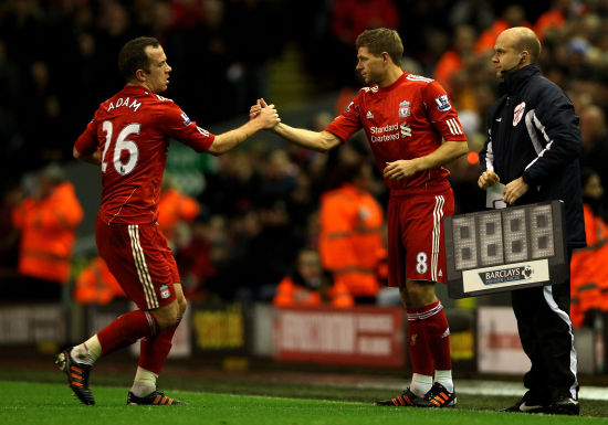 利物浦1-1无奈丢分，切尔西1-3爆冷翻车，阿森纳稳坐英超榜首（利物浦1-1憾平丢两分，切尔西1-3冷门失利，阿森纳继续领跑英超）